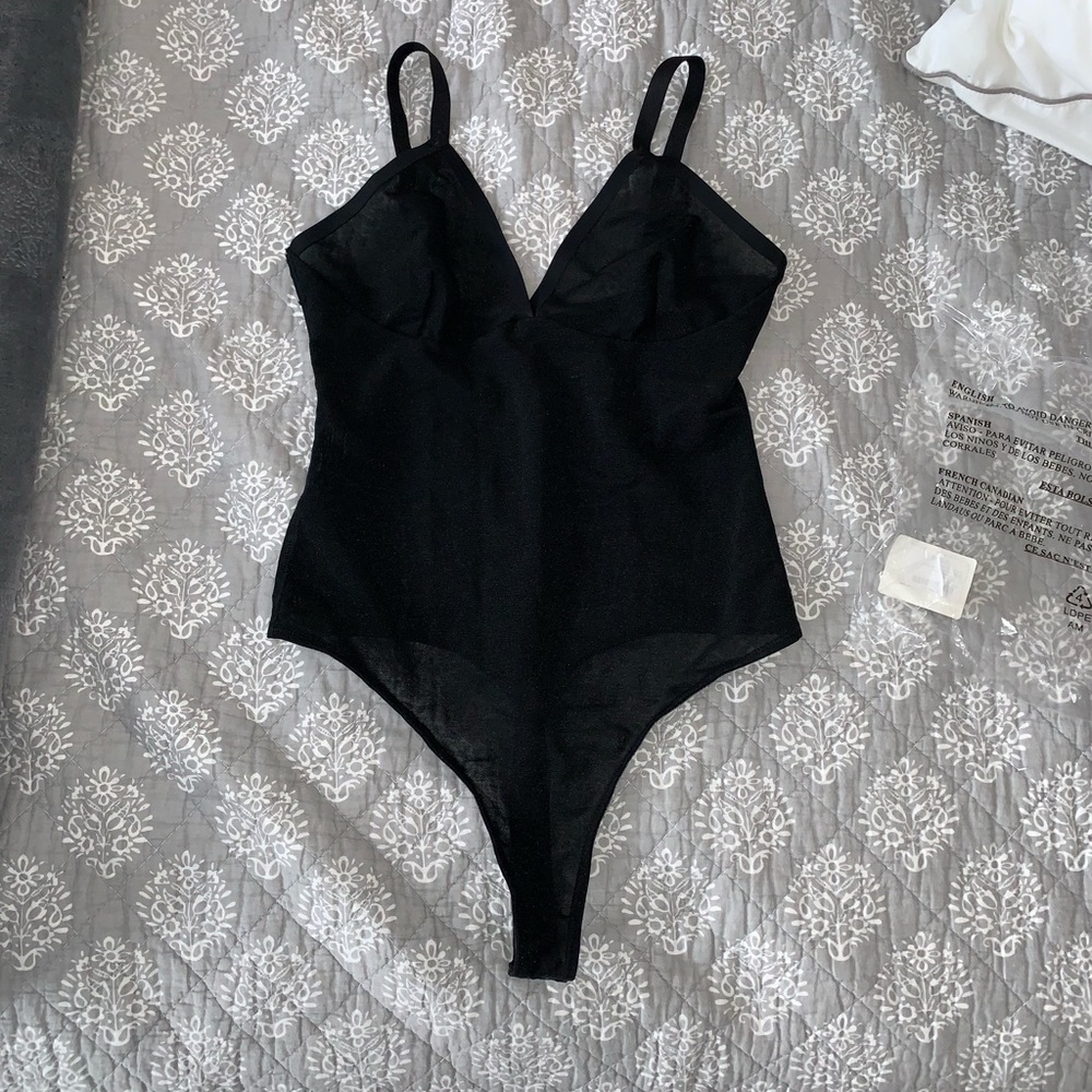 SKIMS Sheer Sculpt Thong ONYX